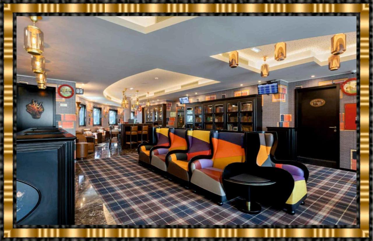 Hotel Jaguar Oporto - Airport To Hotel And City Center And Vice-Versa Is A Free And Continuous Shuttle Service From 7Am To 8Pm Екстериор снимка