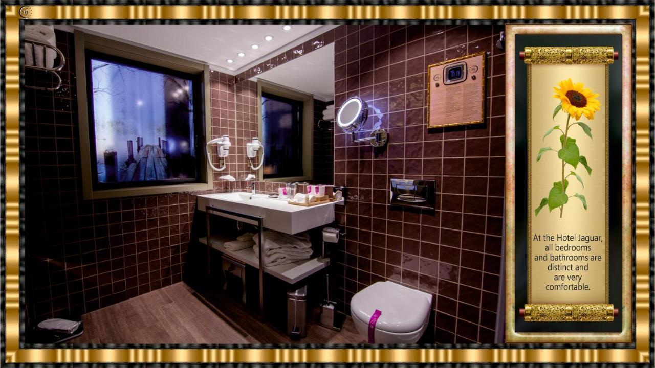 Hotel Jaguar Oporto - Airport To Hotel And City Center And Vice-Versa Is A Free And Continuous Shuttle Service From 7Am To 8Pm Екстериор снимка